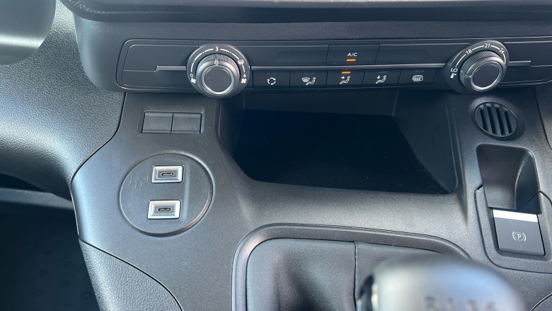 Peugeot Partner Standard Diesel 1.5 BlueHDi 100 Asphalt Van